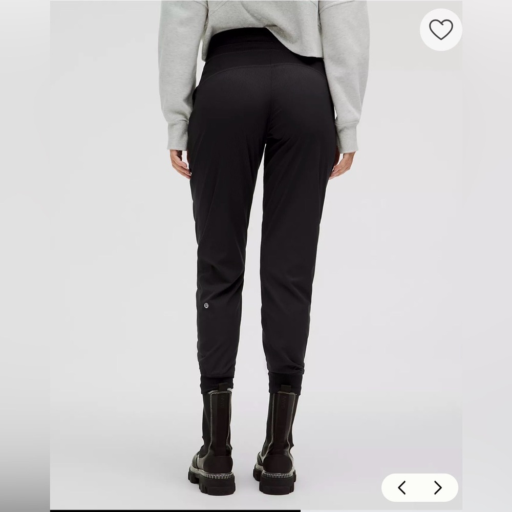 New Lululemon Dance Studio Mid Rise Joggees in Black size 0 - Picture 3 of 10
